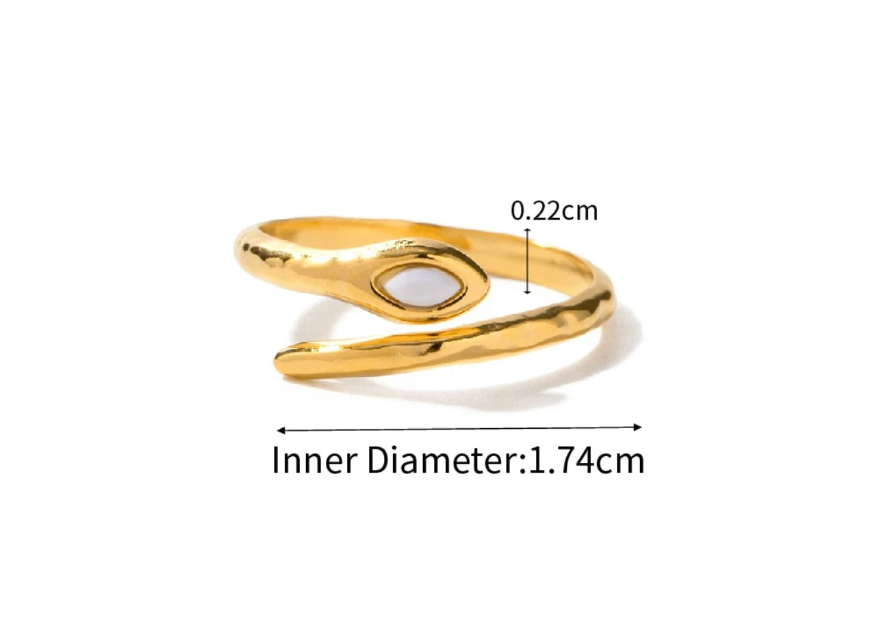 Natural Crystal Ring Variants: 18k Gold Plated